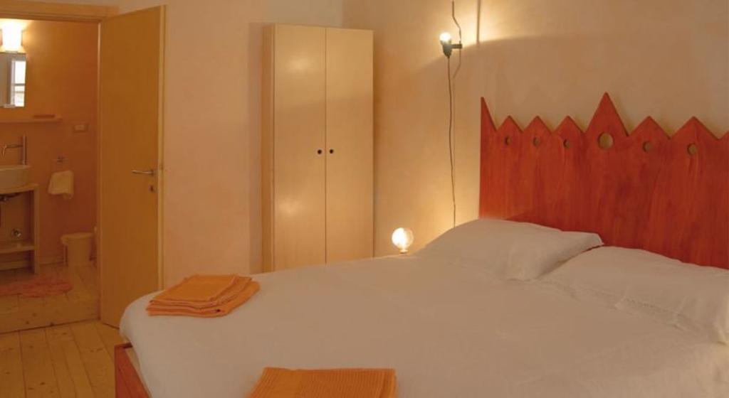 La Tata B&B Леричі Номер фото